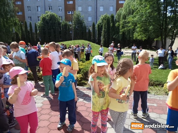 Zdjęcie w galerii na portalu naszwodzislaw.com: Wspólne święto rodzin i dzieci w przedszkolu nr 2 w Pszowie wiadomości z regionu