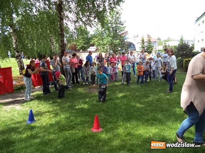 Zdjęcie w galerii na portalu naszwodzislaw.com: Wspólne święto rodzin i dzieci w przedszkolu nr 2 w Pszowie wiadomości z regionu