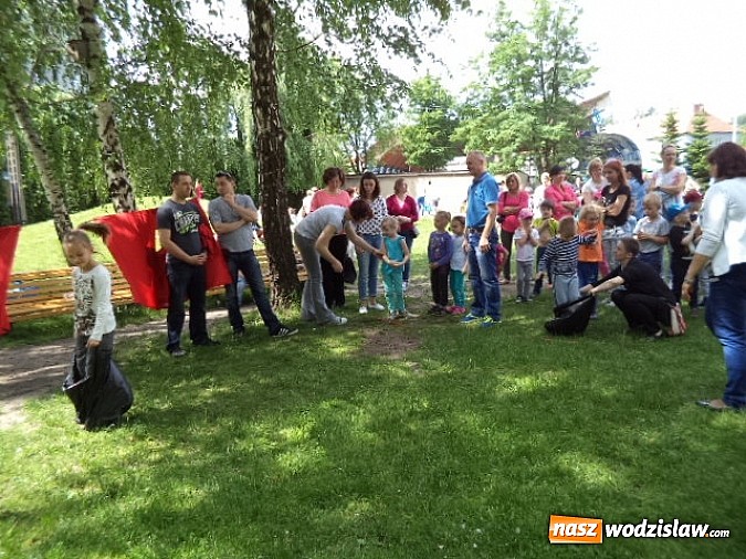 Zdjęcie w galerii na portalu naszwodzislaw.com: Wspólne święto rodzin i dzieci w przedszkolu nr 2 w Pszowie wiadomości z regionu