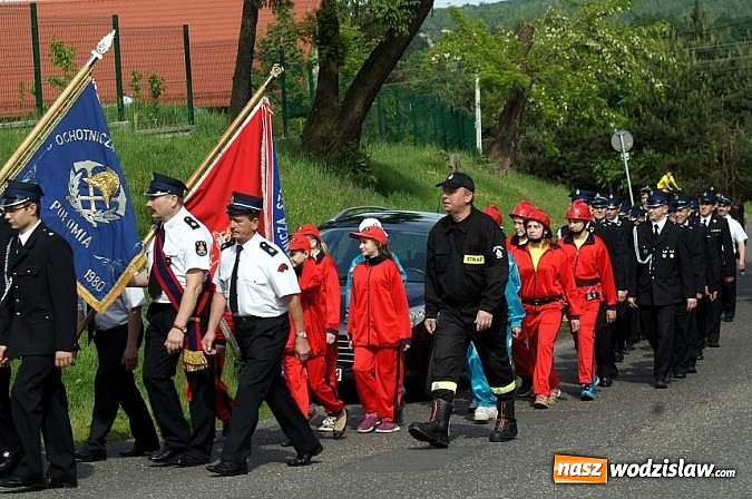 Zdjęcie w galerii na portalu naszwodzislaw.com: Gminny Dzień Strażaka w Mszanie za nami - były odznaczenia, pokazy ratownictwa i dobra zabawa wiadomości z regionu