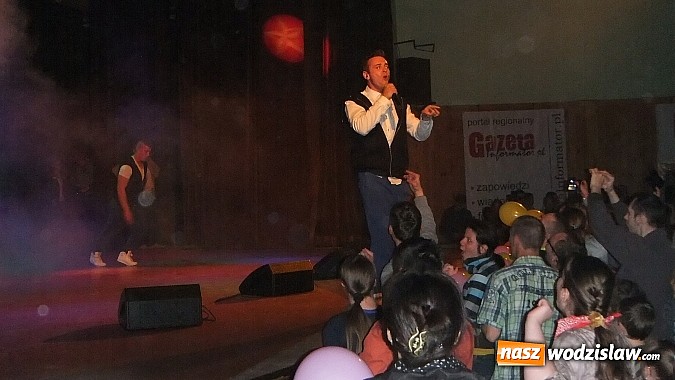 Zdjęcie w galerii na portalu naszwodzislaw.com: Niepełnosprawni  z powiatu wodzisławskiego zatańczyli z zespołem Weekend i pobili rekord Polski! wiadomości z regionu