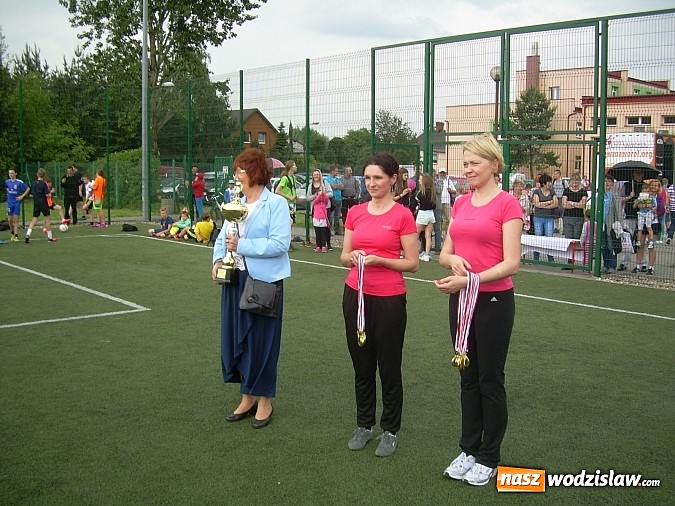 Zdjęcie w galerii na portalu naszwodzislaw.com: Niebieskie Diabły pokonały w rzutach karnych Białe Anioły wiadomości z regionu