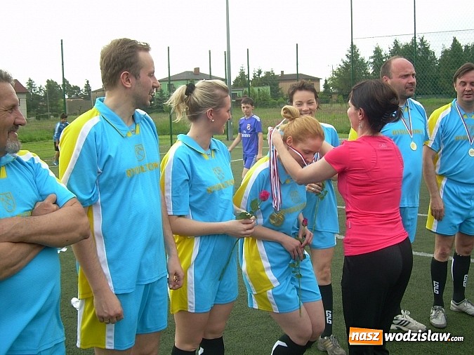 Zdjęcie w galerii na portalu naszwodzislaw.com: Niebieskie Diabły pokonały w rzutach karnych Białe Anioły wiadomości z regionu