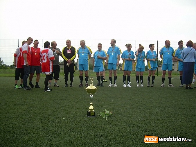 Zdjęcie w galerii na portalu naszwodzislaw.com: Niebieskie Diabły pokonały w rzutach karnych Białe Anioły wiadomości z regionu