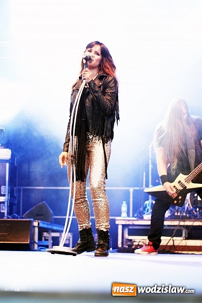 Zdjęcie w galerii na portalu naszwodzislaw.com: Łzy rozgrzały pszowską publiczność! wiadomości z regionu