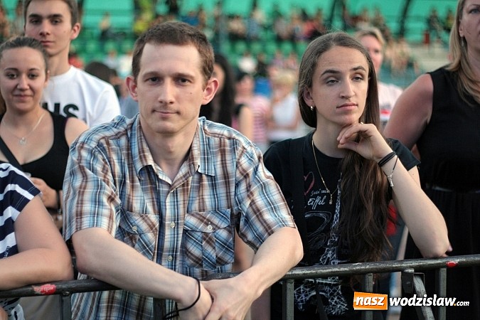 Zdjęcie w galerii na portalu naszwodzislaw.com: Łzy rozgrzały pszowską publiczność! wiadomości z regionu