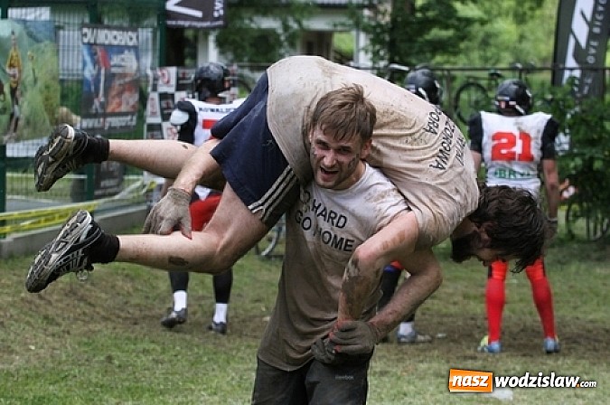 Zdjęcie w galerii na portalu naszwodzislaw.com: Efekt Runmageddonu, czyli współpraca w ogniu, lodzie i błocie  wiadomości z regionu