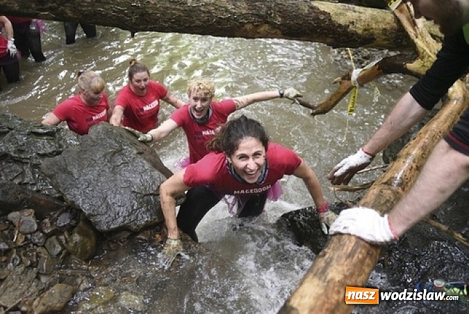 Zdjęcie w galerii na portalu naszwodzislaw.com: Efekt Runmageddonu, czyli współpraca w ogniu, lodzie i błocie  wiadomości z regionu