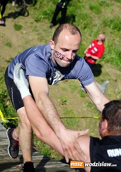 Zdjęcie w galerii na portalu naszwodzislaw.com: Efekt Runmageddonu, czyli współpraca w ogniu, lodzie i błocie  wiadomości z regionu