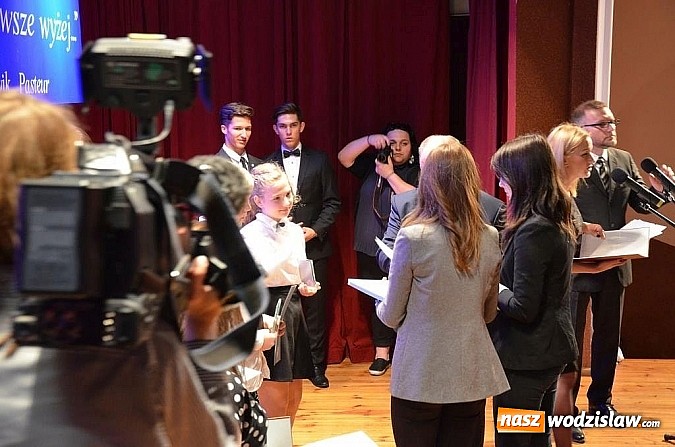 Zdjęcie w galerii na portalu naszwodzislaw.com: W powiecie wodzisławskim uhonorowano najzdolniejszą młodzież wiadomości z regionu