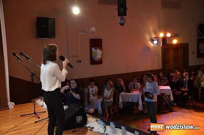 Zdjęcie w galerii na portalu naszwodzislaw.com: W powiecie wodzisławskim uhonorowano najzdolniejszą młodzież wiadomości z regionu
