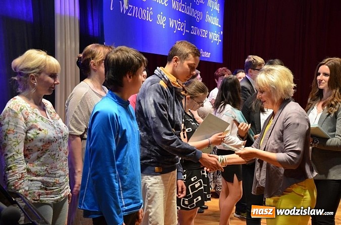 Zdjęcie w galerii na portalu naszwodzislaw.com: W powiecie wodzisławskim uhonorowano najzdolniejszą młodzież wiadomości z regionu