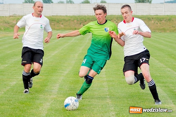 Zdjęcie w galerii na portalu naszwodzislaw.com: Wypoczynek Buków rozbił LKS Gamów wiadomości z regionu