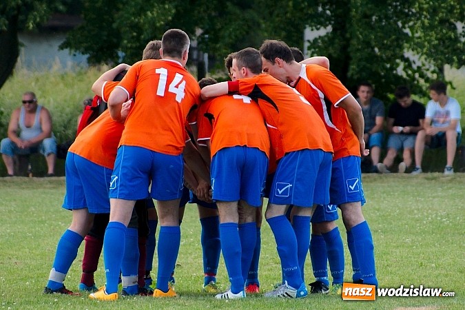 Zdjęcie w galerii na portalu naszwodzislaw.com: B klasa: Dwa oblicza Olszynki. Komplet punktów został w Olzie wiadomości z regionu