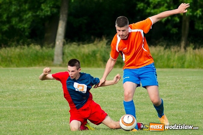 Zdjęcie w galerii na portalu naszwodzislaw.com: B klasa: Dwa oblicza Olszynki. Komplet punktów został w Olzie wiadomości z regionu