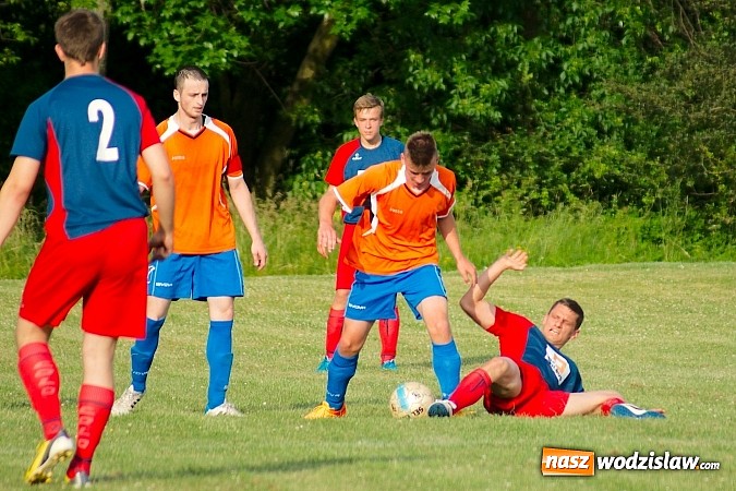 Zdjęcie w galerii na portalu naszwodzislaw.com: B klasa: Dwa oblicza Olszynki. Komplet punktów został w Olzie wiadomości z regionu