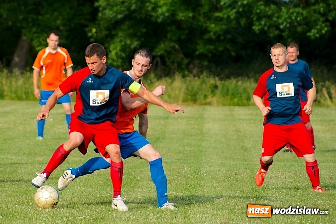 Zdjęcie w galerii na portalu naszwodzislaw.com: B klasa: Dwa oblicza Olszynki. Komplet punktów został w Olzie wiadomości z regionu