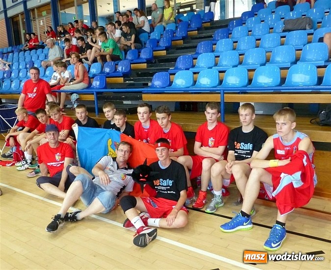 Zdjęcie w galerii na portalu naszwodzislaw.com: Złote medale Mistrzostw Śląska dla koszykarzy MKS Wodzisław Śląski wiadomości z regionu