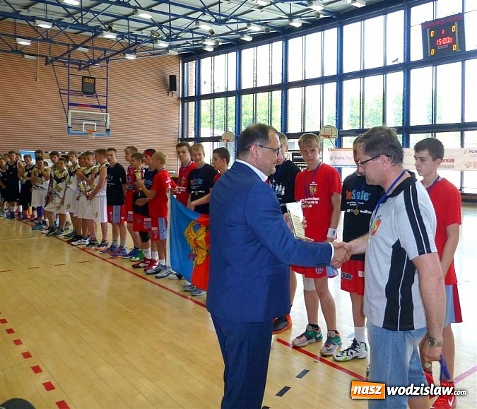 Zdjęcie w galerii na portalu naszwodzislaw.com: Złote medale Mistrzostw Śląska dla koszykarzy MKS Wodzisław Śląski wiadomości z regionu