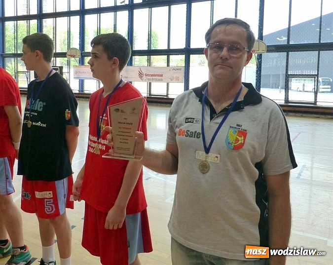 Zdjęcie w galerii na portalu naszwodzislaw.com: Złote medale Mistrzostw Śląska dla koszykarzy MKS Wodzisław Śląski wiadomości z regionu