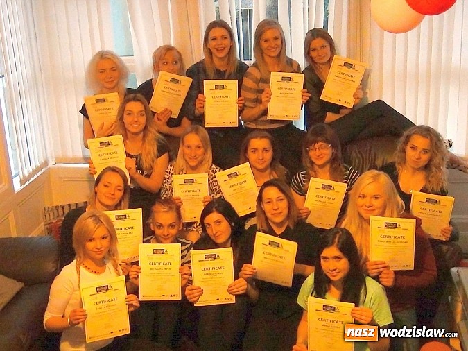 Zdjęcie w galerii na portalu naszwodzislaw.com: Uczennice ZSP w Pszowie powróciły ze stażu odbywanego w Irlandii Północnej  wiadomości z regionu