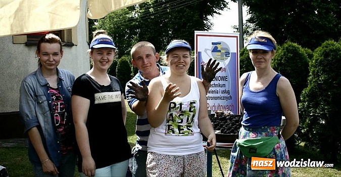 Zdjęcie w galerii na portalu naszwodzislaw.com: Festyn Parafialny na Kalwarii Pszowskiej wiadomości z regionu