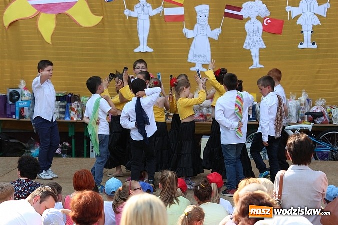 Zdjęcie w galerii na portalu naszwodzislaw.com: XVIII festyn rodzinny w SP nr 1 im. Karola Miarki w Rydułtowach wiadomości z regionu