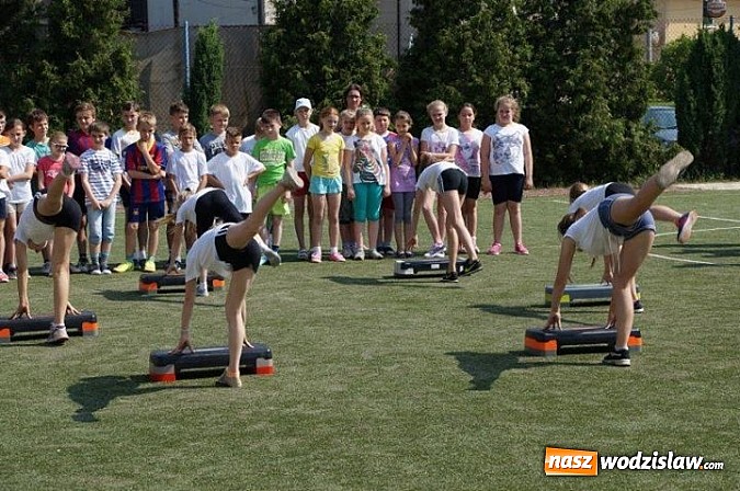 Zdjęcie w galerii na portalu naszwodzislaw.com: Siłownia pod chmurką w Zawadzie już gotowa wiadomości z regionu