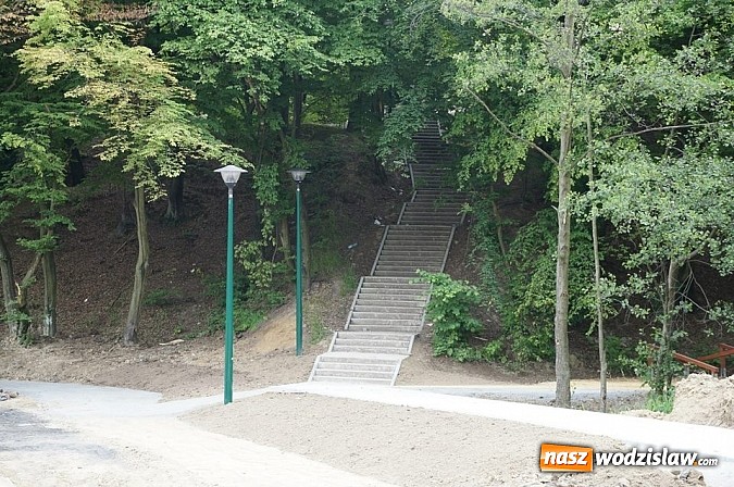 Zdjęcie w galerii na portalu naszwodzislaw.com: Co dzieje się na placu budowy Rodzinnego Parku Rozrywki? wiadomości z regionu