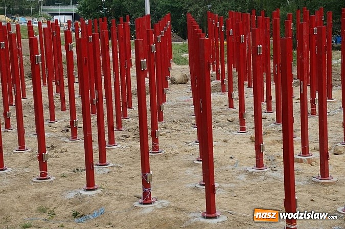 Zdjęcie w galerii na portalu naszwodzislaw.com: Co dzieje się na placu budowy Rodzinnego Parku Rozrywki? wiadomości z regionu