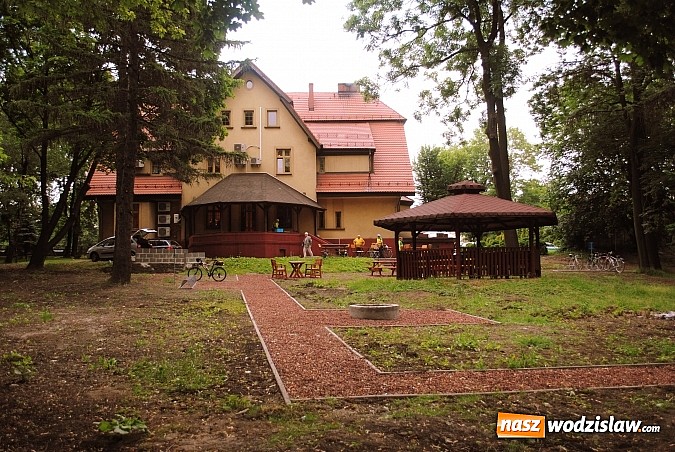 Zdjęcie w galerii na portalu naszwodzislaw.com: Odnowiono park wok&oacute;ł Willi Dyrektora w Radlinie wiadomości z regionu