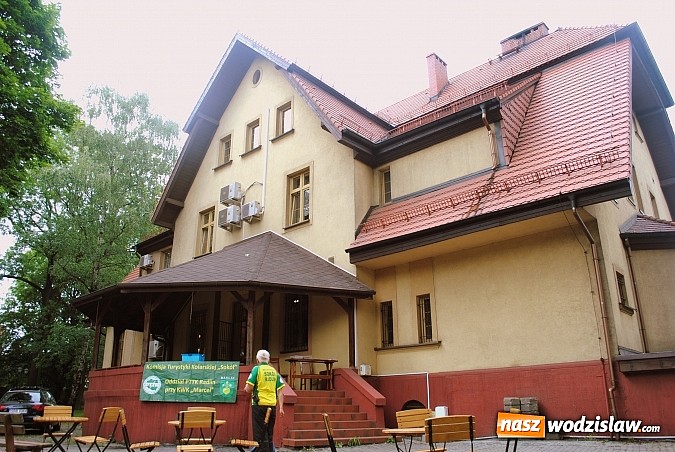 Zdjęcie w galerii na portalu naszwodzislaw.com: Odnowiono park wok&oacute;ł Willi Dyrektora w Radlinie wiadomości z regionu