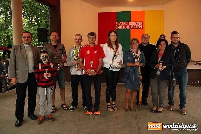 Zdjęcie w galerii na portalu naszwodzislaw.com: I Rogowski Bieg Parafialny za nami  wiadomości z regionu