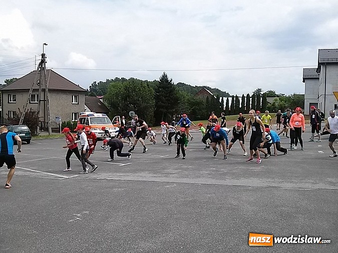 Zdjęcie w galerii na portalu naszwodzislaw.com: I Rogowski Bieg Parafialny za nami  wiadomości z regionu