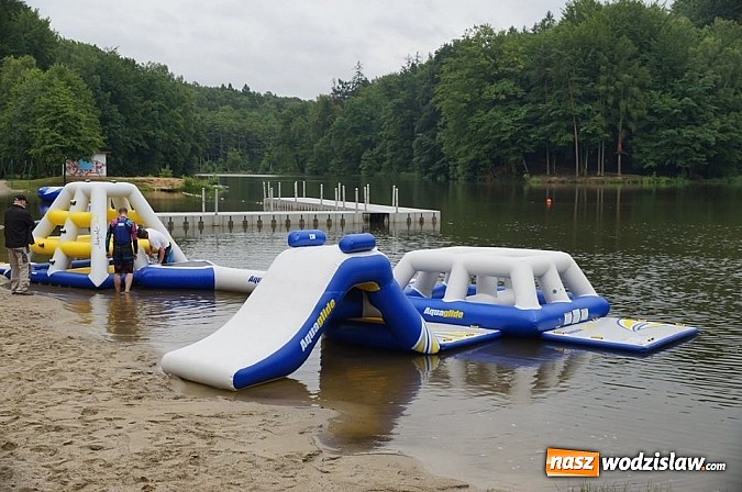 Zdjęcie w galerii na portalu naszwodzislaw.com:  Na Balatonie pojawił się pływający plac zabaw  wiadomości z regionu