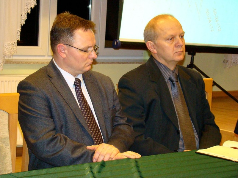 Zdjęcie w galerii na portalu naszwodzislaw.com: Mają siedzieć cicho, bo nie są stroną wiadomości z regionu