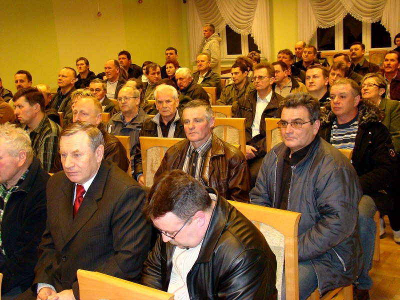 Zdjęcie w galerii na portalu naszwodzislaw.com: Mają siedzieć cicho, bo nie są stroną wiadomości z regionu