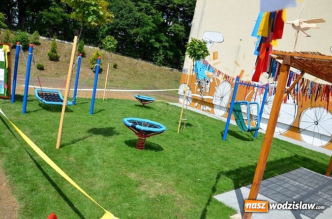 Zdjęcie w galerii na portalu naszwodzislaw.com: Mały Park Bezpiecznej Rozrywki powstał przy szkole specjalnej w Wodzisławiu Śl. wiadomości z regionu