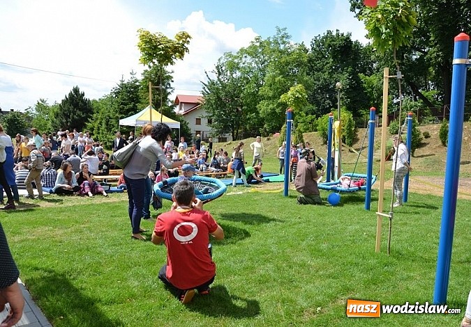 Zdjęcie w galerii na portalu naszwodzislaw.com: Mały Park Bezpiecznej Rozrywki powstał przy szkole specjalnej w Wodzisławiu Śl. wiadomości z regionu