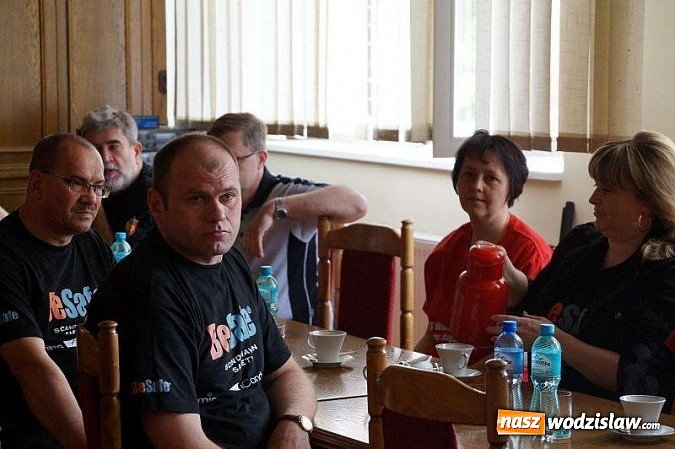 Zdjęcie w galerii na portalu naszwodzislaw.com: Prezydent uhonorował zawodników MKS Wodzisław Śląski wiadomości z regionu