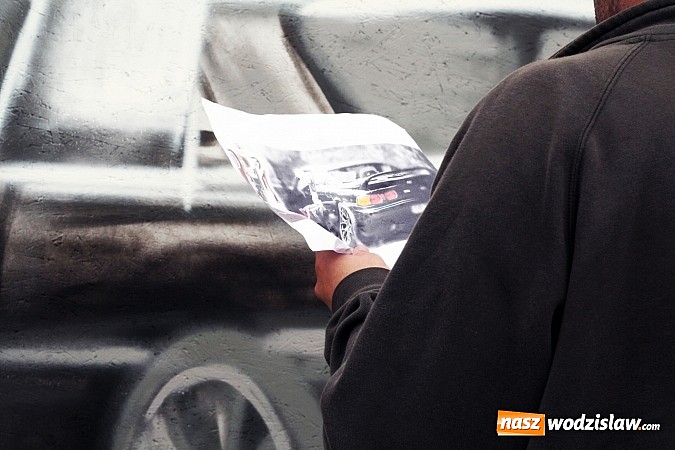 Zdjęcie w galerii na portalu naszwodzislaw.com: Poprzez graffiti udowadniają, że warto pomagać wiadomości z regionu
