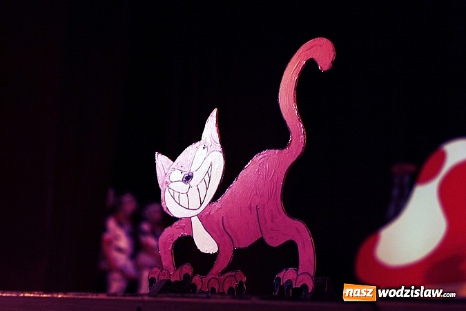 Zdjęcie w galerii na portalu naszwodzislaw.com: Zespół Miraż w oscarowej konwencji zatańczył w Wodzisławskim Centrum Kultury wiadomości z regionu