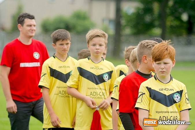 Zdjęcie w galerii na portalu naszwodzislaw.com: Twork&oacute;w Cup 2015: Emocjonujące potyczki w Tworkowie. Piłkarze MKP Odra Wodzisław na podium wiadomości z regionu