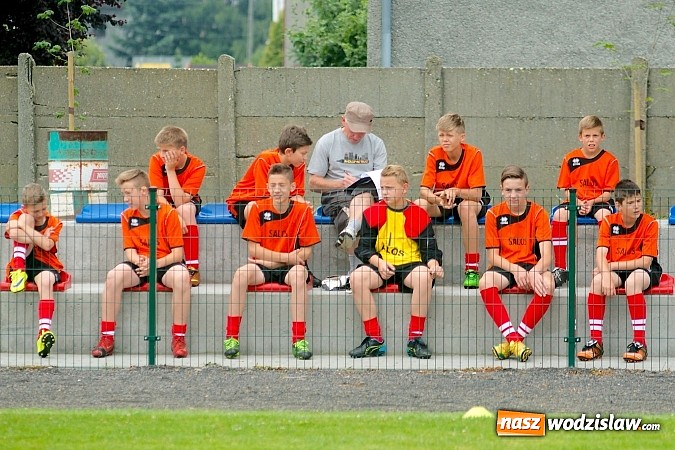Zdjęcie w galerii na portalu naszwodzislaw.com: Twork&oacute;w Cup 2015: Emocjonujące potyczki w Tworkowie. Piłkarze MKP Odra Wodzisław na podium wiadomości z regionu