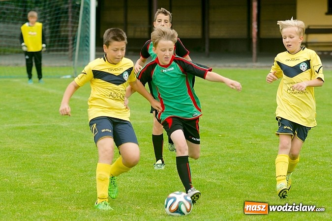 Zdjęcie w galerii na portalu naszwodzislaw.com: Twork&oacute;w Cup 2015: Emocjonujące potyczki w Tworkowie. Piłkarze MKP Odra Wodzisław na podium wiadomości z regionu