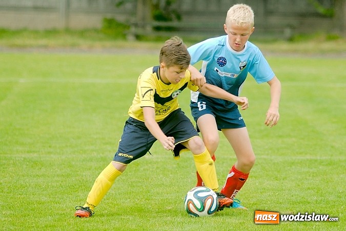 Zdjęcie w galerii na portalu naszwodzislaw.com: Twork&oacute;w Cup 2015: Emocjonujące potyczki w Tworkowie. Piłkarze MKP Odra Wodzisław na podium wiadomości z regionu