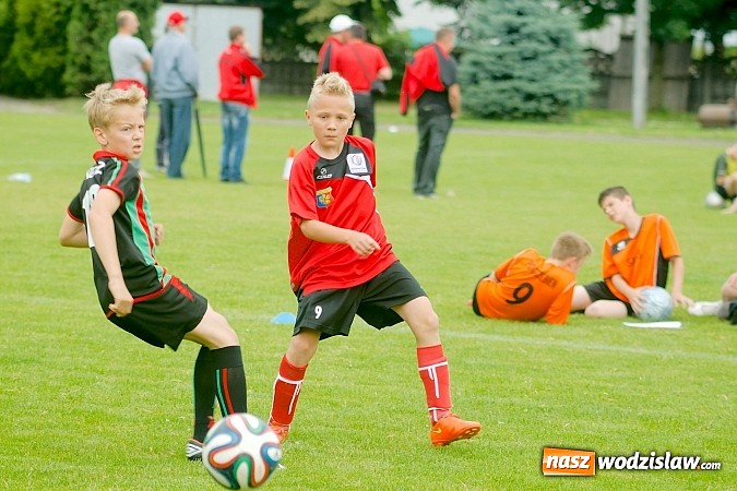 Zdjęcie w galerii na portalu naszwodzislaw.com: Twork&oacute;w Cup 2015: Emocjonujące potyczki w Tworkowie. Piłkarze MKP Odra Wodzisław na podium wiadomości z regionu