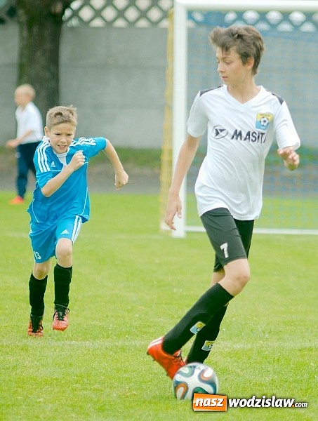 Zdjęcie w galerii na portalu naszwodzislaw.com: Twork&oacute;w Cup 2015: Emocjonujące potyczki w Tworkowie. Piłkarze MKP Odra Wodzisław na podium wiadomości z regionu