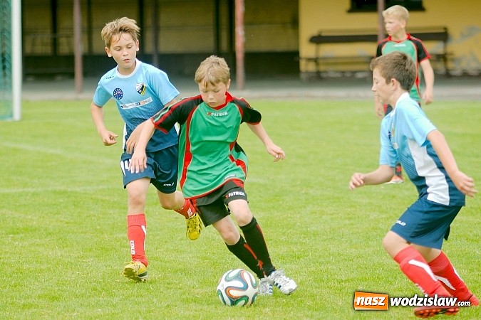Zdjęcie w galerii na portalu naszwodzislaw.com: Twork&oacute;w Cup 2015: Emocjonujące potyczki w Tworkowie. Piłkarze MKP Odra Wodzisław na podium wiadomości z regionu