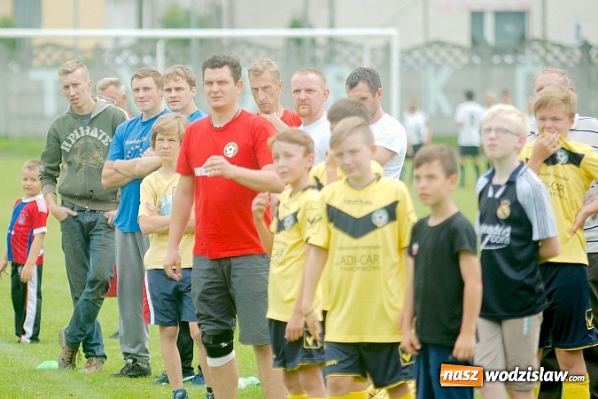 Zdjęcie w galerii na portalu naszwodzislaw.com: Twork&oacute;w Cup 2015: Emocjonujące potyczki w Tworkowie. Piłkarze MKP Odra Wodzisław na podium wiadomości z regionu